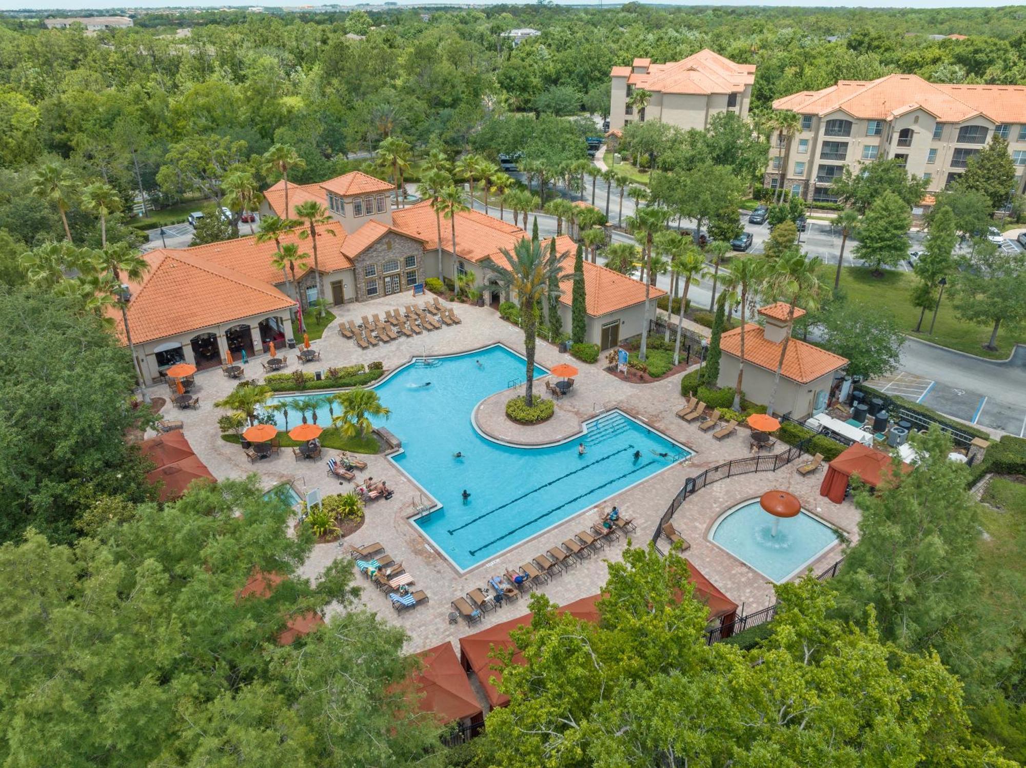 Near W/ Pool-3br/2ba-spacious & Cozy Apartment *