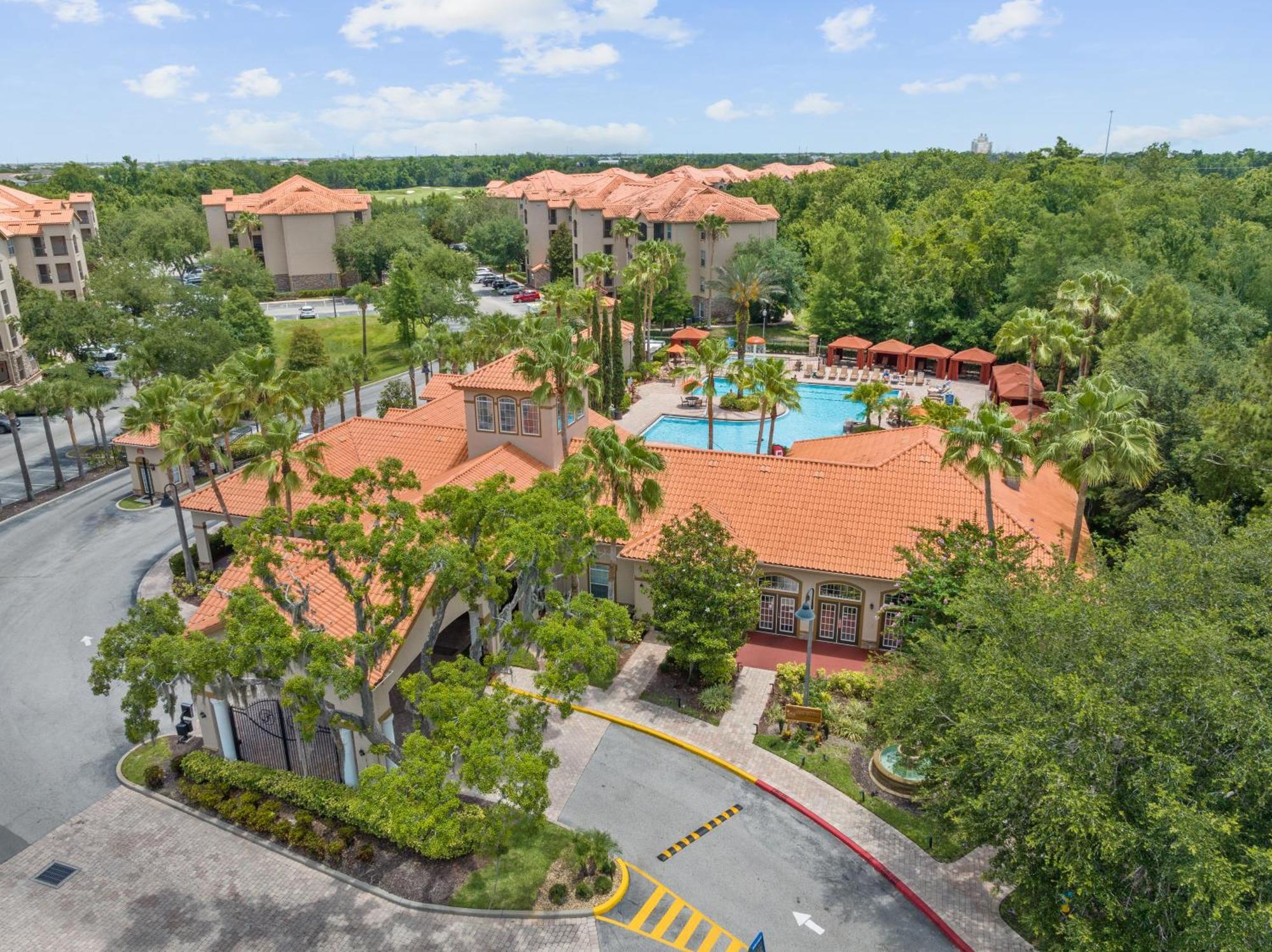 Apartment Near W/ Pool-3br/2ba-spacious & Cozy