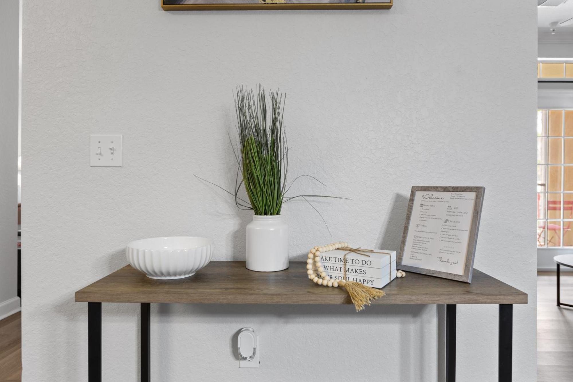 Near W/ Pool-3br/2ba-spacious & Cozy Apartment