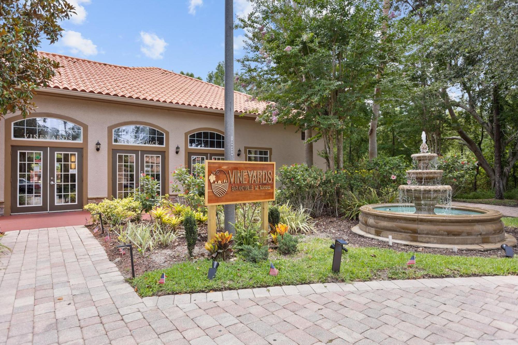 Near W/ Pool-3br/2ba-spacious & Cozy *